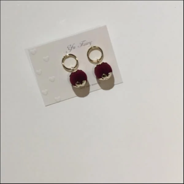 flocky beads pierce