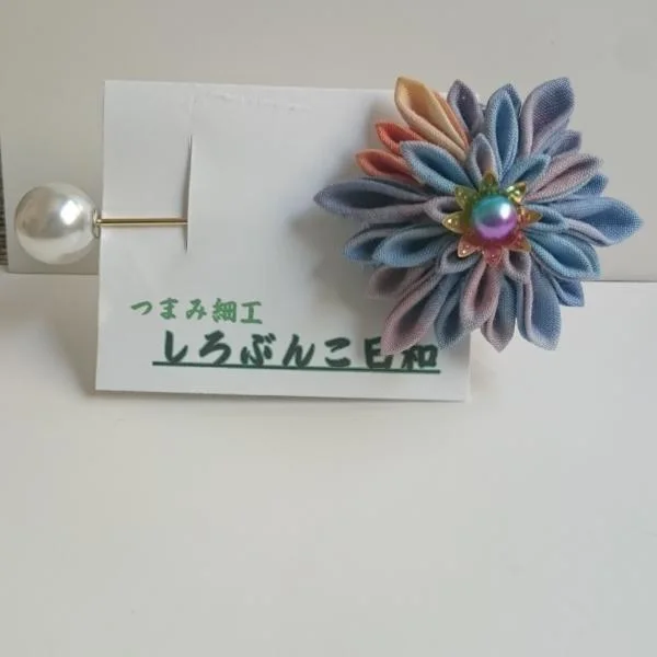 華やか半くす花のヘアバトン