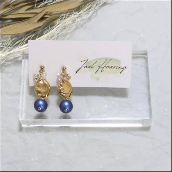 クリスタルパールピアス（ブルー）