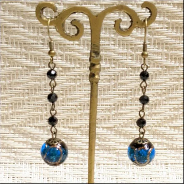 瑠璃玉ピアス(ブルー)