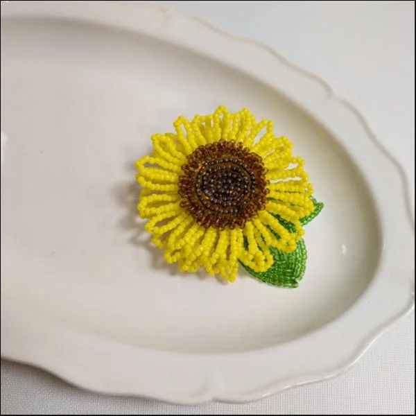 ひまわりブローチ