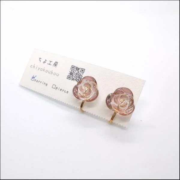 透き通る薔薇のイヤリング【1】