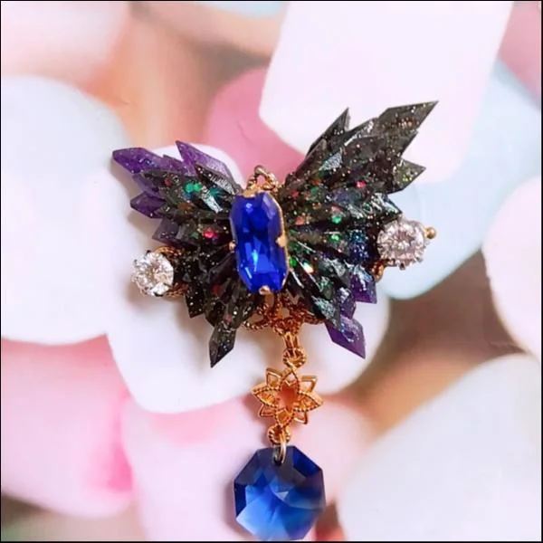 暗黒蝶のヘアクリップ