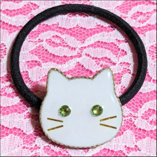猫レジンヘアゴム(白猫)/スワロフスキー