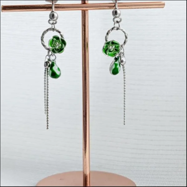 推し色花のピアス〜グリーン〜