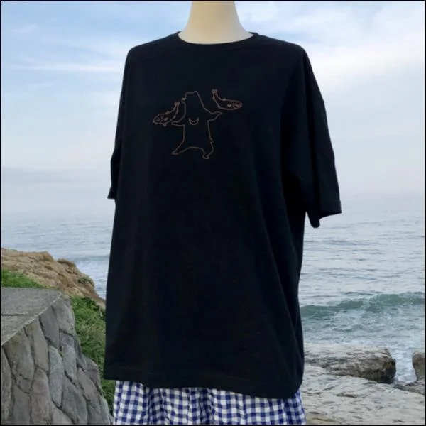 M・シャケくまTシャツ