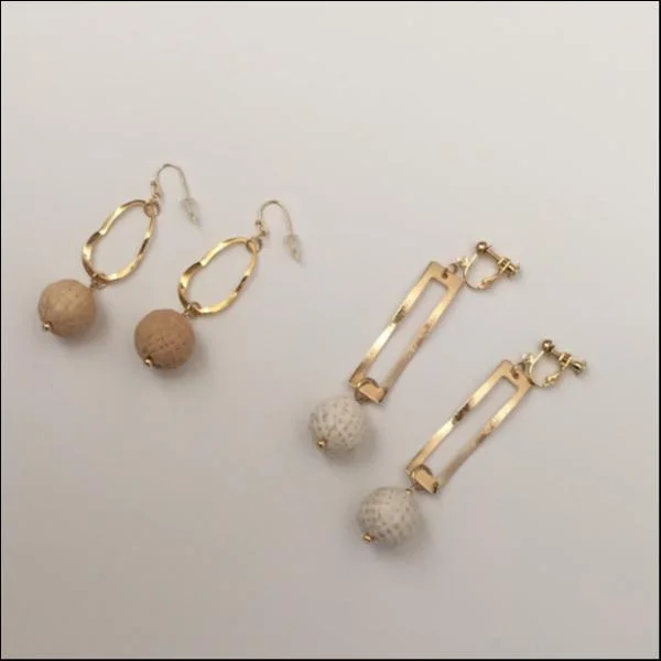 raffia ball pierce