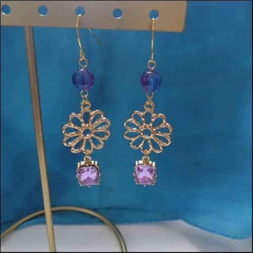 グラデーションブルーフラワーピアス