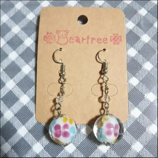 とんぼ玉ピアス/ホワイト