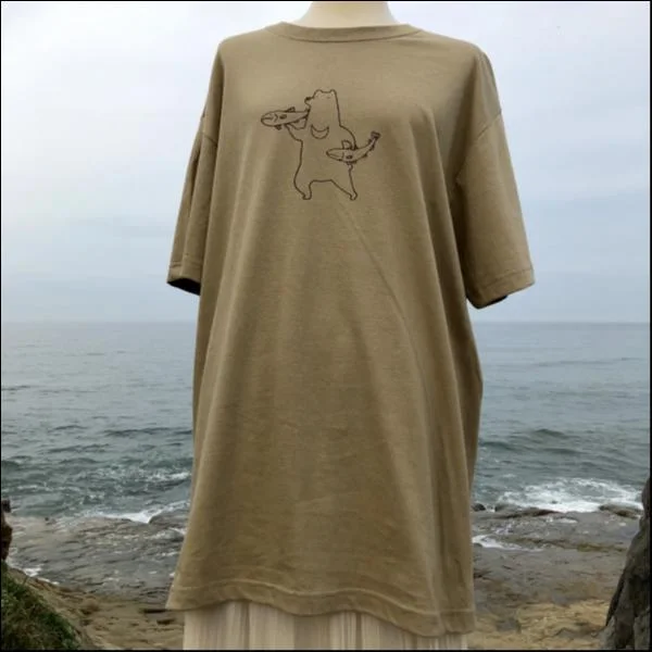 XL・シャケくまTシャツ 