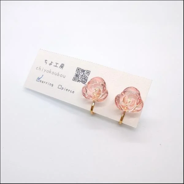 透き通る薔薇のイヤリング【3】