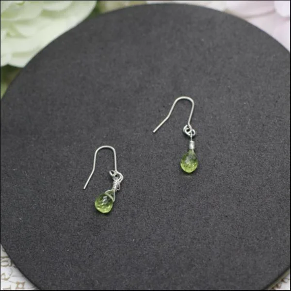ペリドットピアス