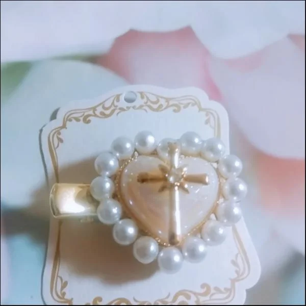 ハートリボンのヘアクリップ