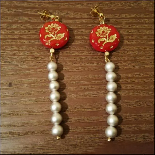 フラワー連玉ピアス