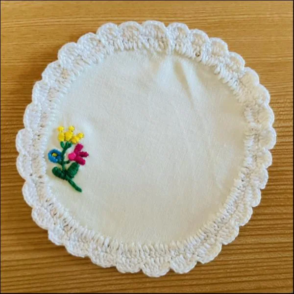 北欧風お花柄刺繍コースター【白レース】
