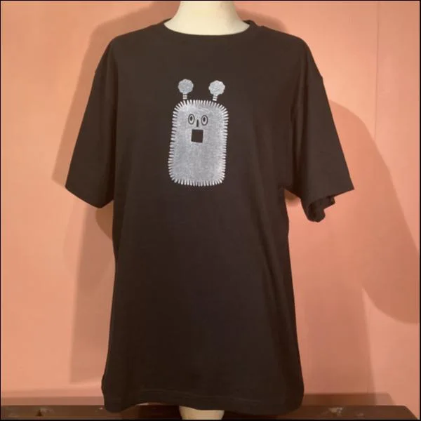 モンスターTシャツ★L サイズ黒